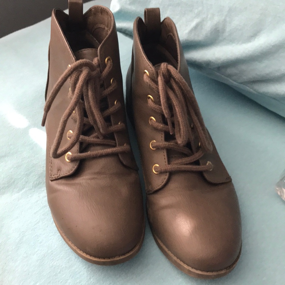 shoes size 8.5